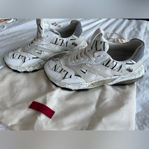 Valentino Sneakers